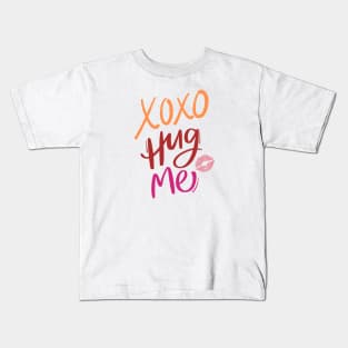 XOXO Hug Me Lips Kids T-Shirt